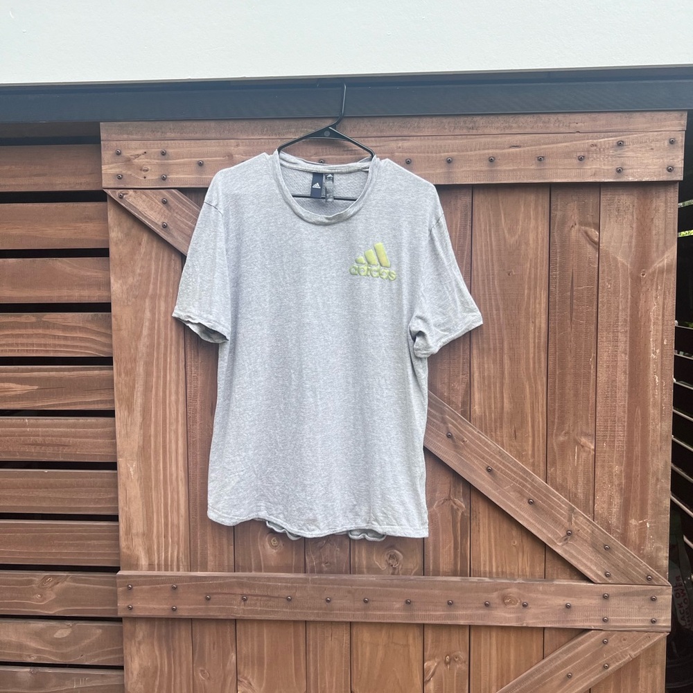 ❤️ 6 for 20 ❤️  Adidas Men's Workout Shirt Grey neon Green logo L